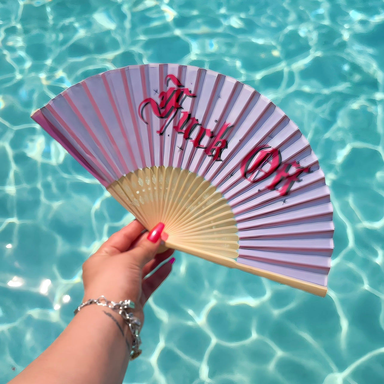 F*ck off I’m HOT fans